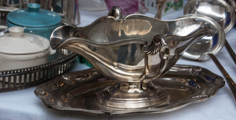 Pre-party Cleaning: Elevate Your Hosting Game